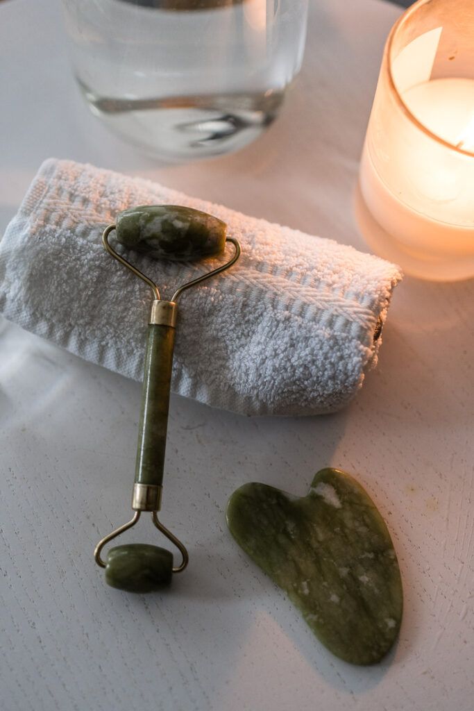 Gua-Sha et Rouleau Visage